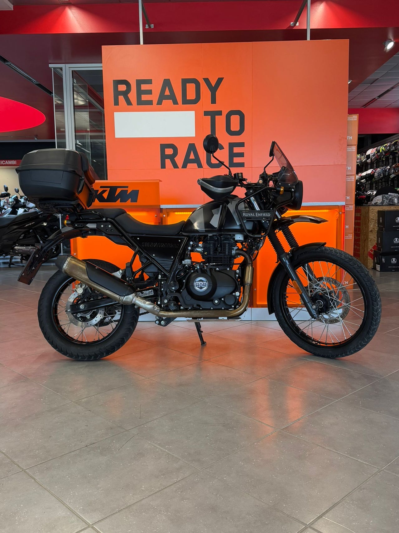 Royal Enfield Himalayan 411 (2023)