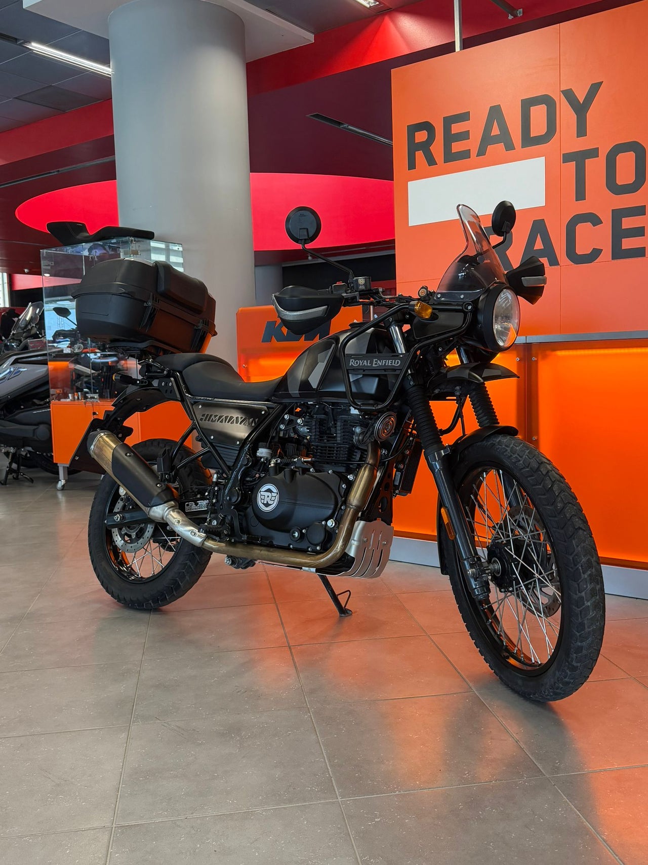 Royal Enfield Himalayan 411 (2023)
